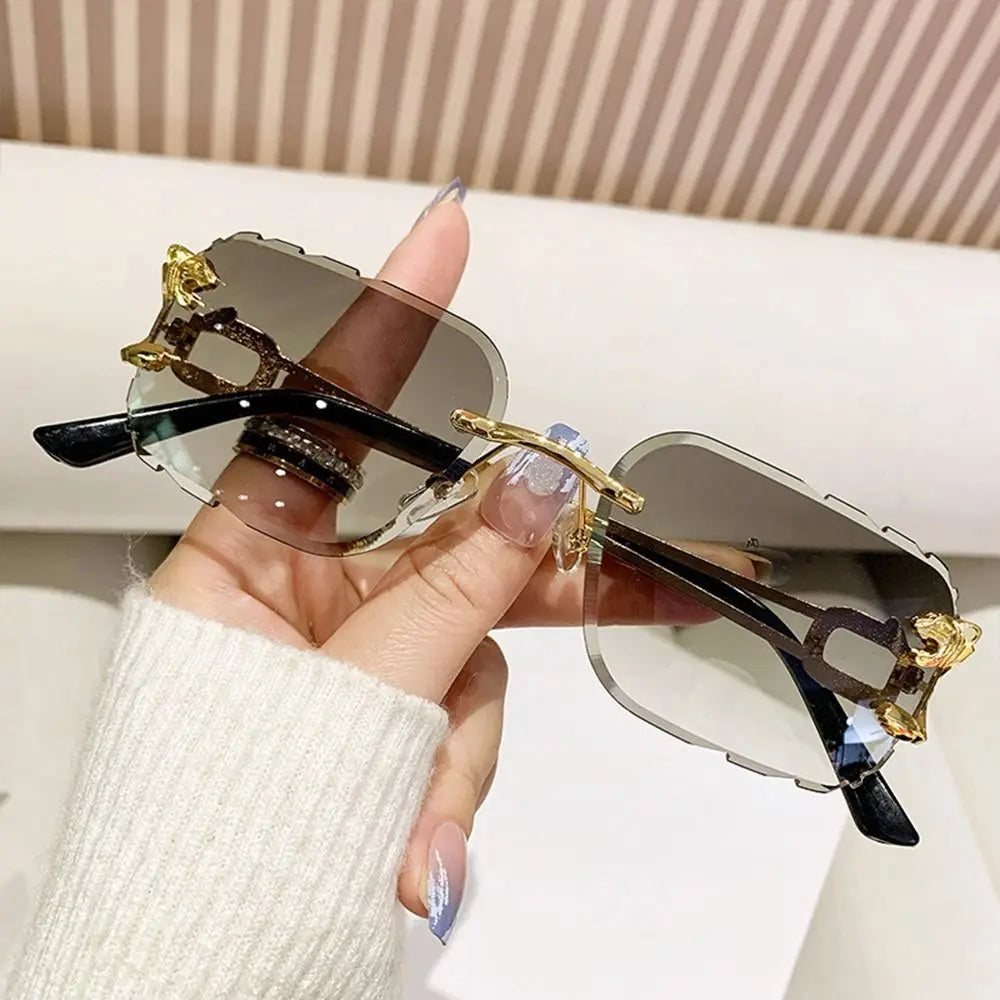 Óculos de Sol Jaguar Primal: Design Rimless Y2K